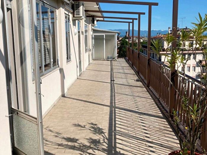 Appartamento con 6 locali in affitto in Via SantAntonino, SantAntonino Ospedale, Treviso