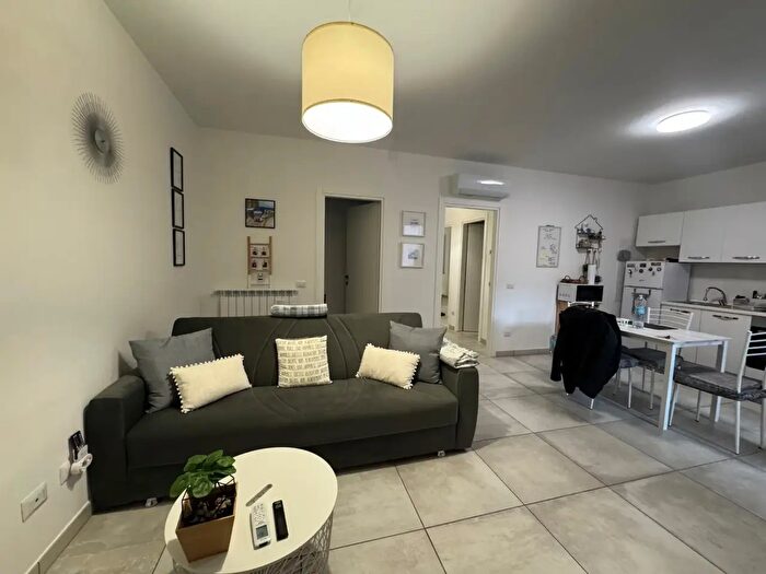 Appartamento quadrilocale in vendita in Corso Garibaldi Snc, Orte