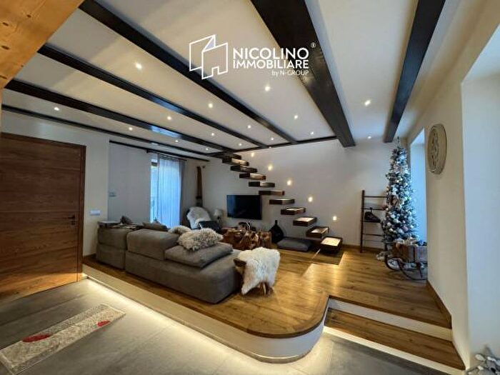 Appartamento con 5 locali in vendita in Via Asilo Infantile, Limone Piemonte