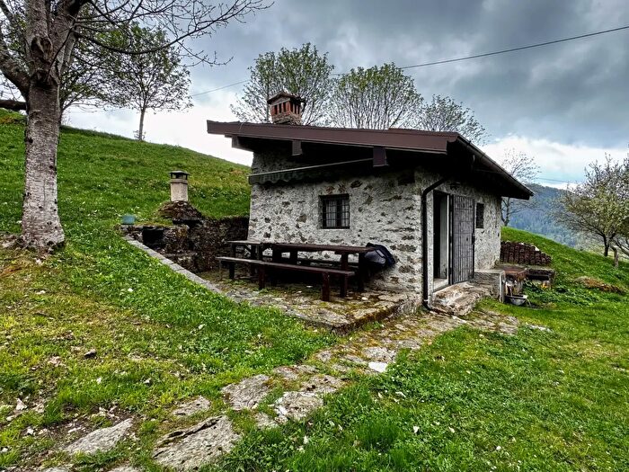 Casa con 5 locali in vendita in Località Musna, Pisogne