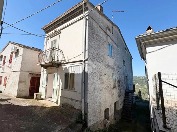 Casa con 8 locali in vendita in Contrada Santa Giusta, Lanciano