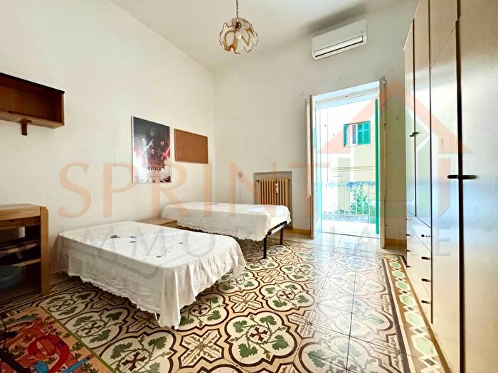 Casa con 5 locali in vendita in Via Umberto I, Monopoli