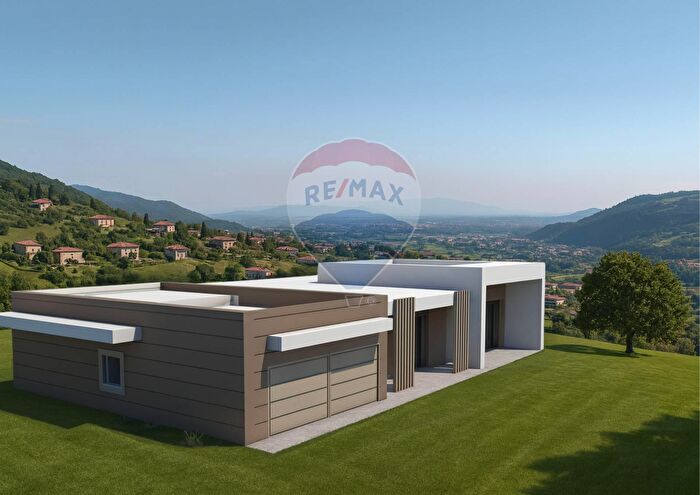 Appartamento quadrilocale in vendita in Via del Colle, Trescore Balneario