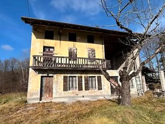 Casa con 6 locali in vendita in Via Cansech, Feltre