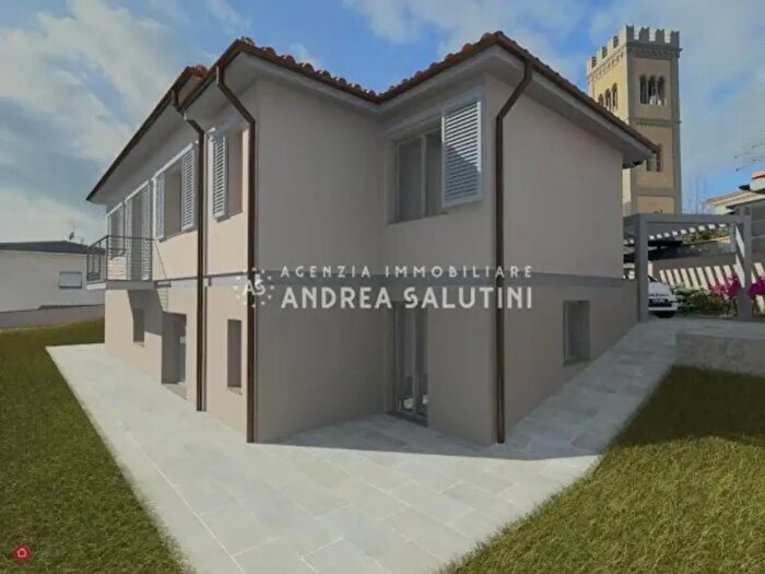 Casa con 6 locali in vendita in Via Martiri della Libertà, Buti