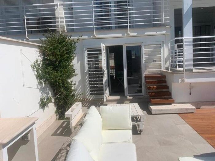 Casa con 5 locali in affitto in Lungomare di Levante, Fregene, Fiumicino