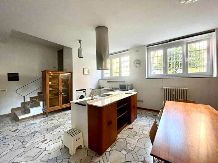 Case in Vendita e in Affitto - 2