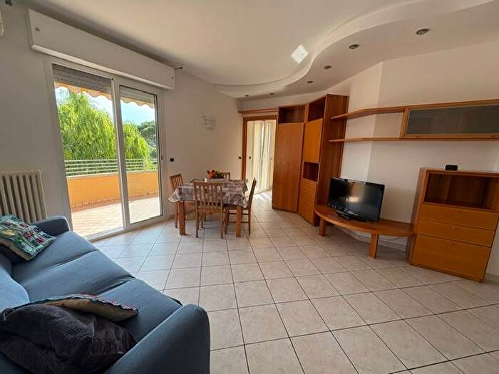 Appartamento quadrilocale in affitto in Viale Messina, Fontanelle, Riccione