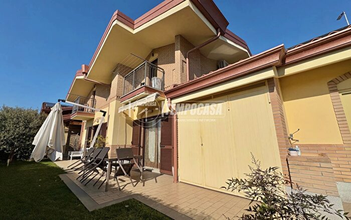 Casa con 6 locali in vendita in Via Flavio Gioia, Rivalta Di Torino