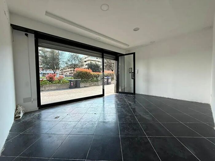 Appartamento monolocale in affitto in Viale Viale Francesco Caltagirone, Roma