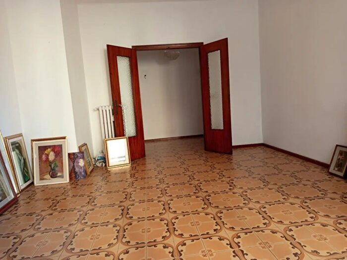 Appartamento con 5 locali in vendita in Viale Fabbricotti, Livorno