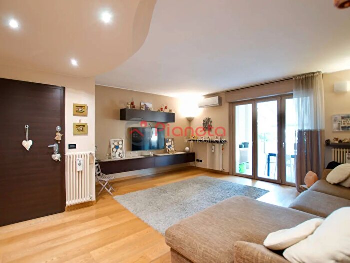 Appartamento trilocale in vendita in Via Borgo Palazzo, Bergamo