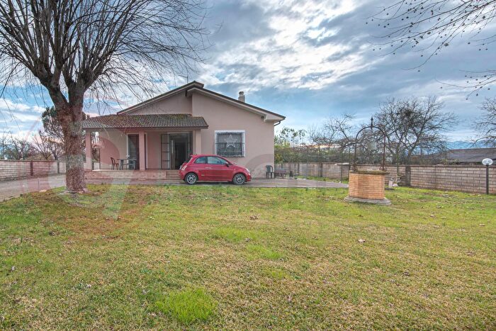 Casa con 6 locali in vendita in Via Panniglia I, Roccasecca
