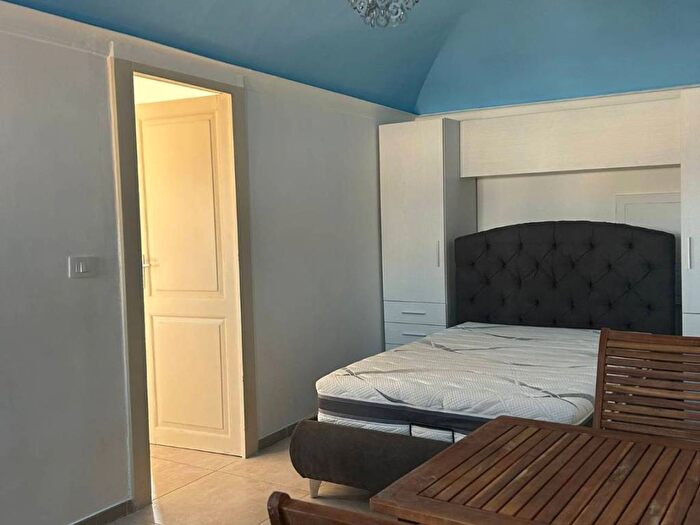 Appartamento bilocale in affitto in Via Re Martino, Centro, Aci Castello
