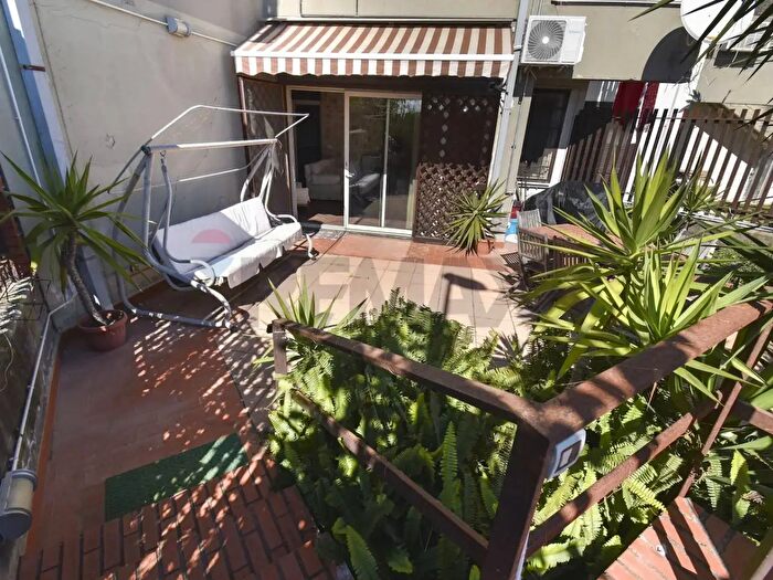 Appartamento bilocale in vendita in Via Polifemo, Aci Castello