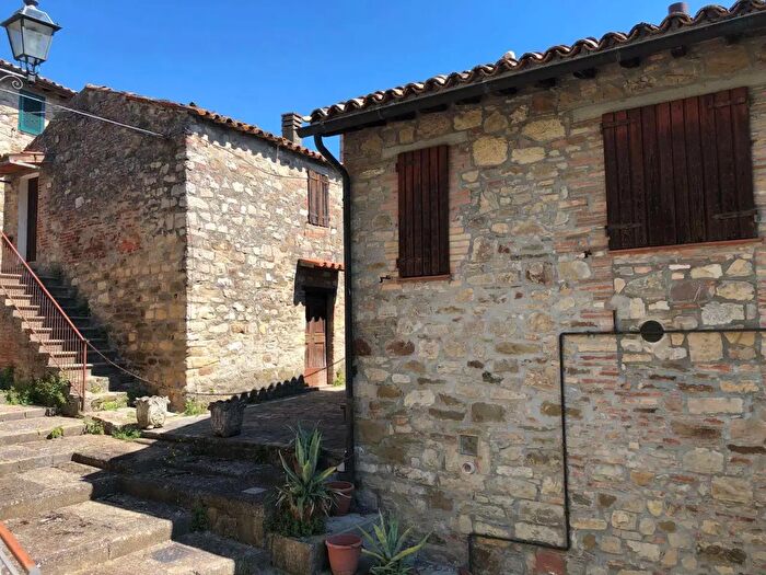 Casa quadrilocale in vendita in Via Canonico Orlandi, Monte Castello Di Vibio
