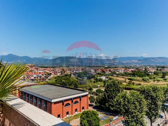 Appartamento trilocale in vendita in Guidonia Montecelio