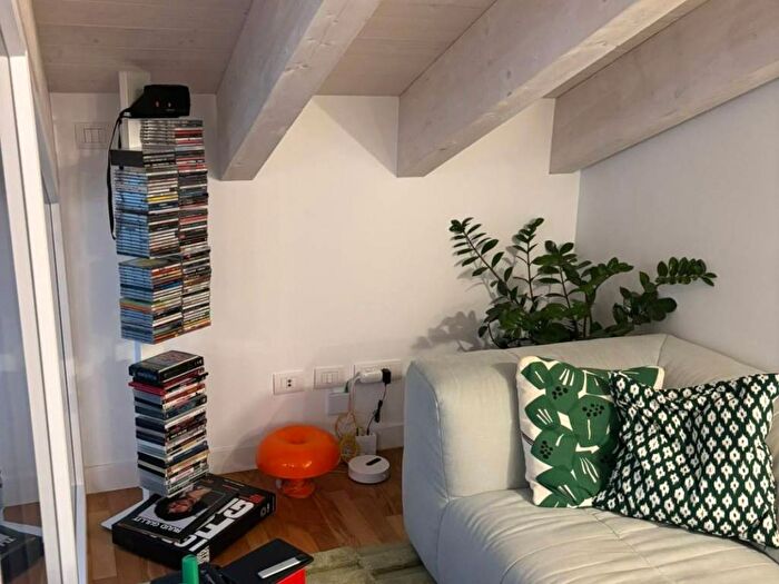 Casa bilocale in affitto in Piazzale Gabriele Rosa, Corvetto, Milano