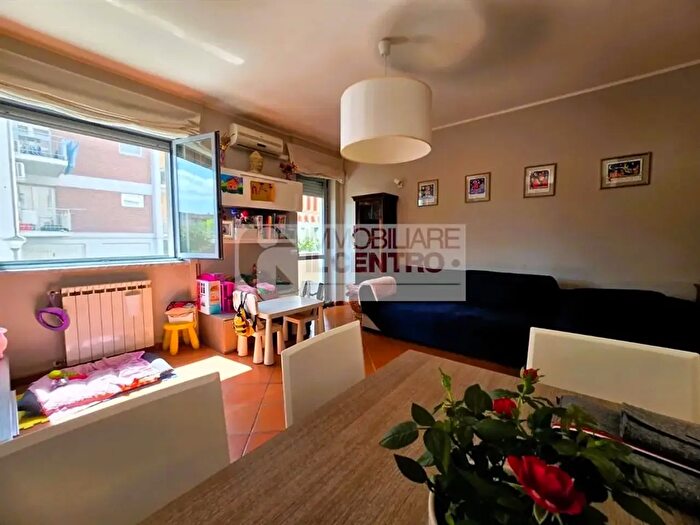 Appartamento con 5 locali in vendita in Sarzana