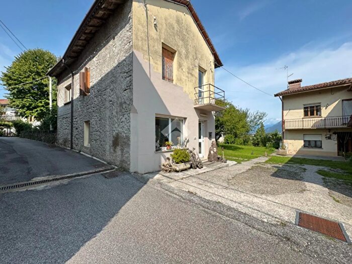 Casa trilocale in vendita in Via Nazareth, Treppo Grande