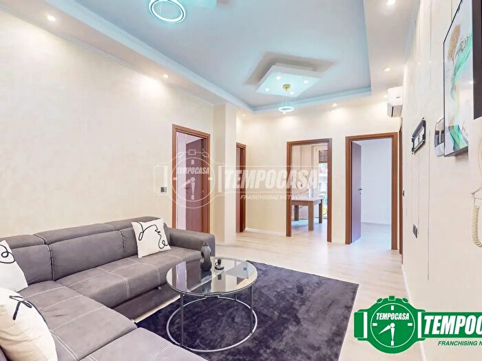 Appartamento trilocale in vendita in Via Moriondo, Acqui Terme