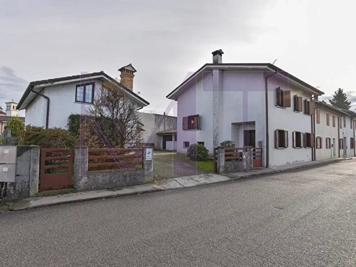 Casa quadrilocale in vendita in Via Cavour, Aiello Del Friuli