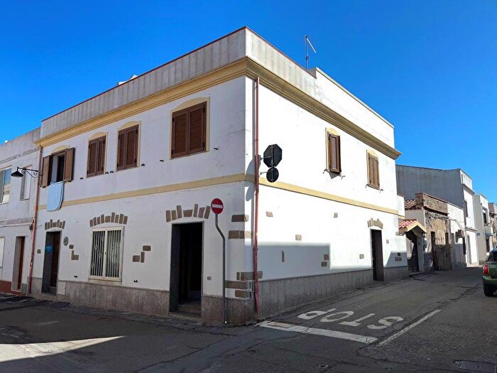 Appartamento bilocale in vendita in Calasetta Via Garibaldi, Calasetta