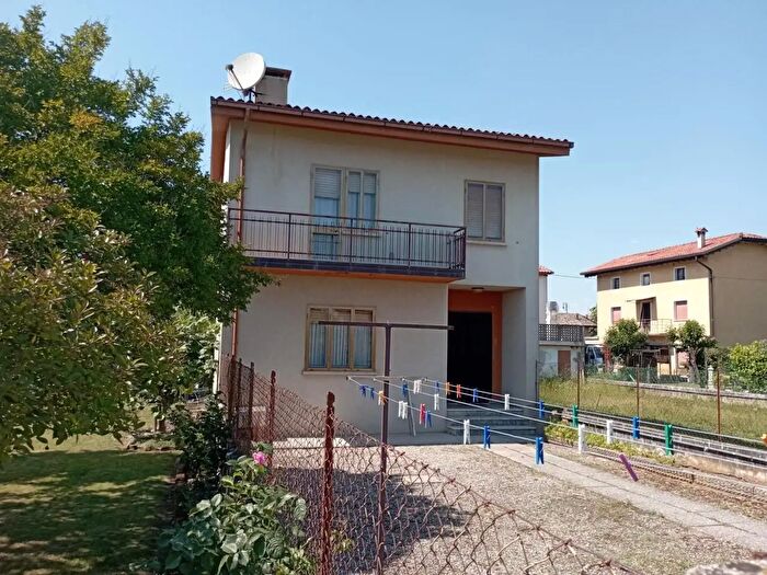 Casa con 5 locali in vendita in Via Sotto Gli Orti, Lestizza