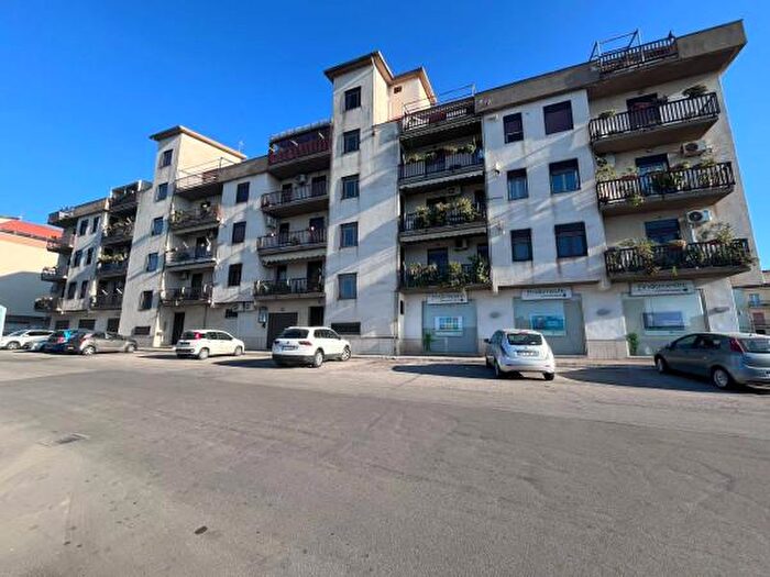 Appartamento con 5 locali in vendita in Via Guido Reni, Partinico