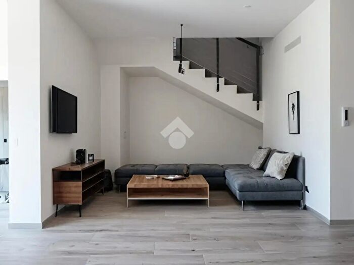 Casa con 6 locali in vendita in Via Carlo Jussi, San Lazzaro Di Savena