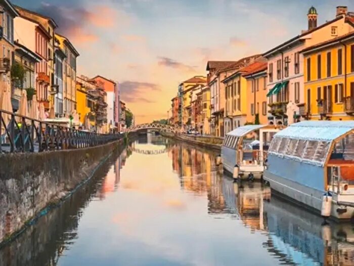 Appartamento trilocale in vendita in Via Pavia, Milano