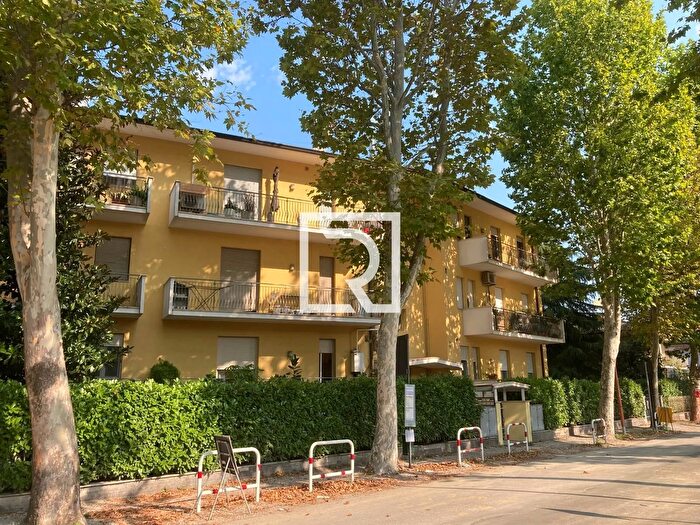 Appartamento con 5 locali in vendita in Cesena