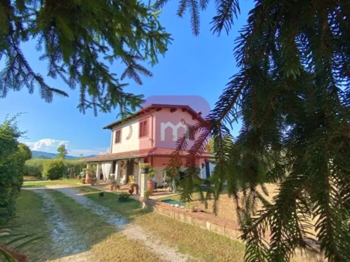 Casa con 5 locali in vendita in Via Grotta, Genazzano
