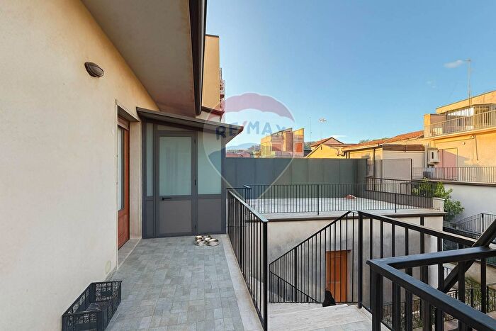 Casa con 5 locali in vendita in Via Libertà, Linguaglossa