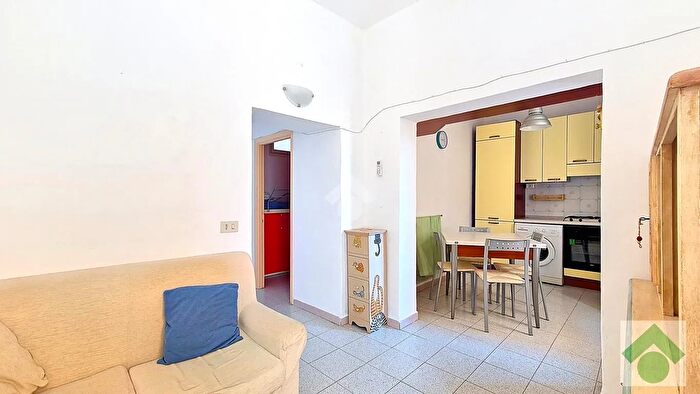 Appartamento trilocale in vendita in Piazza Risorgimento, Arzachena