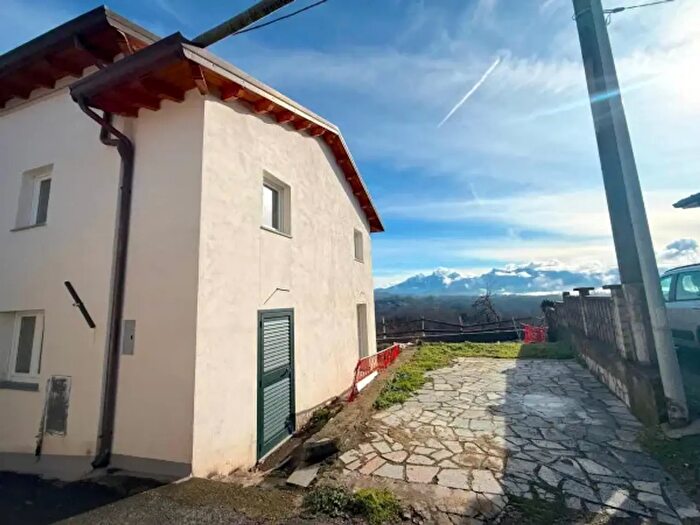 Casa trilocale in vendita in Aulla