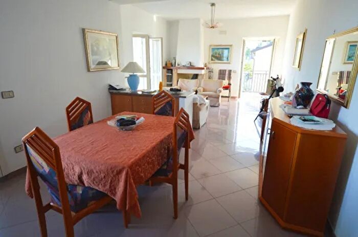 Appartamento quadrilocale in vendita in CoriglianoRossano Cda Maviglia, CoriglianoRossano