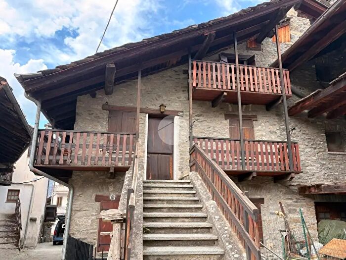 Appartamento trilocale in vendita in Località Plan d'Introd, Introd
