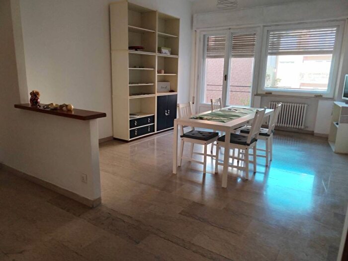 Appartamento con 6 locali in affitto in Via Tagliamento, Adriatico, Ancona