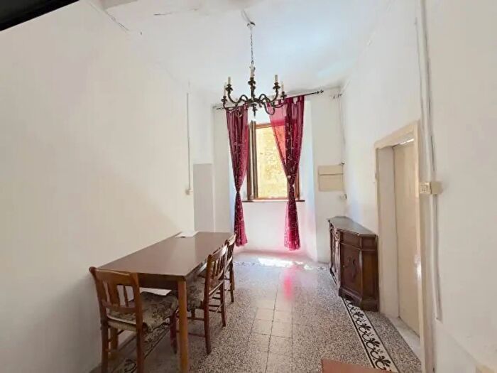 Appartamento quadrilocale in vendita in Via delle Casette, Pescia