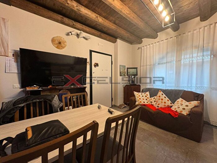 Appartamento quadrilocale in affitto in Corso Giuseppe Mazzini, Centro, Adria