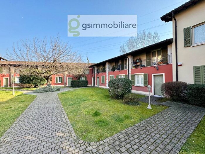 Casa trilocale in affitto in Via dellArsenale, Casazza, Brescia