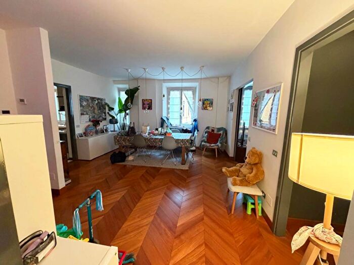 Appartamento quadrilocale in affitto in Via Filippo Corridoni, Palestro, Milano