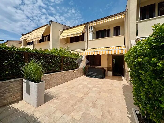 Casa trilocale in vendita in Viale Sicilia, Sabaudia