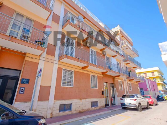 Appartamento trilocale in vendita in Via Monte Sei Busi, Bari