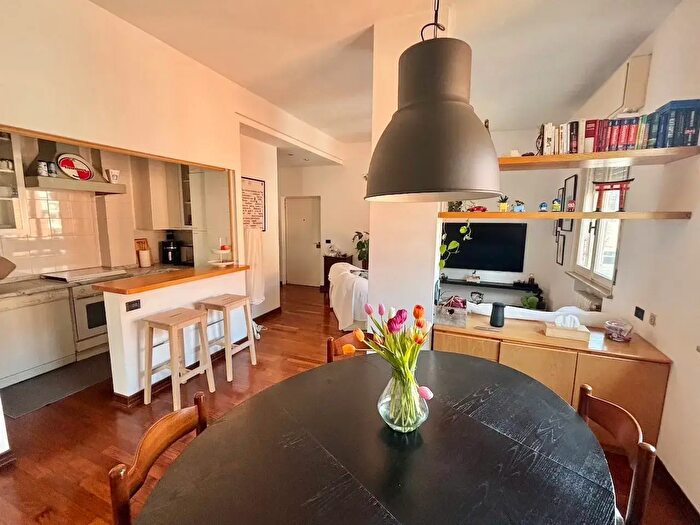 Appartamento trilocale in vendita in Via Vanoni, Parma