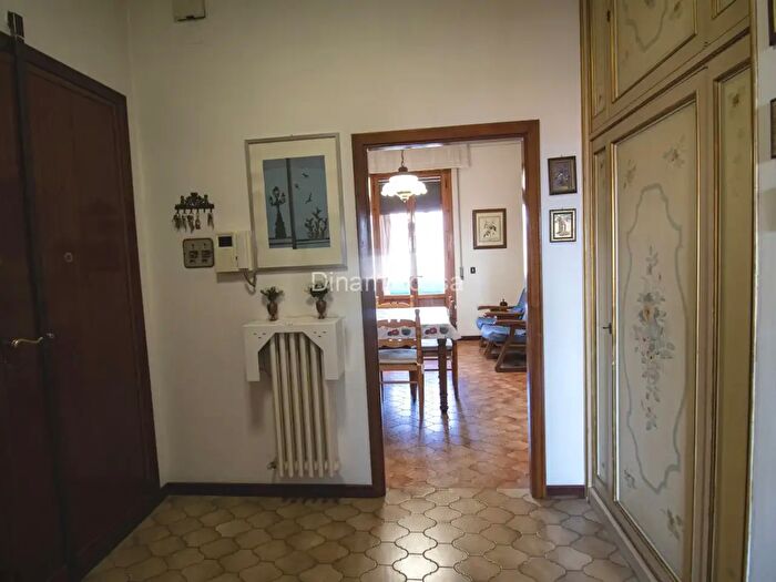Appartamento quadrilocale in vendita in Via dei Ciliani, Prato