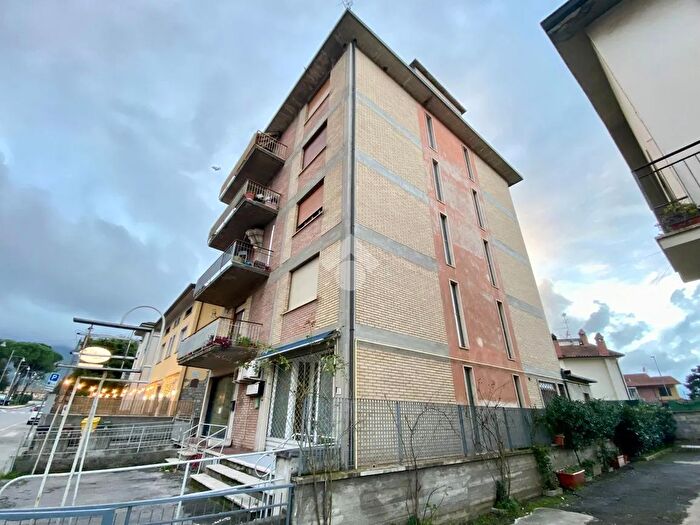 Appartamento trilocale in vendita in Via Trieste, Quarrata