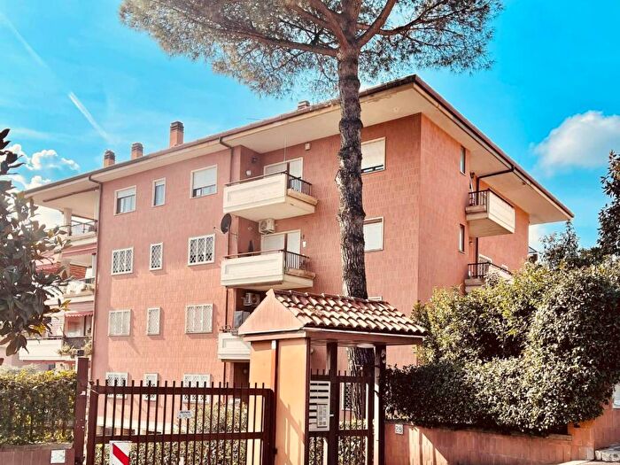 Appartamento bilocale in affitto in Via Pietro Paolo Vergerio, Monte Mario Trionfale, Roma