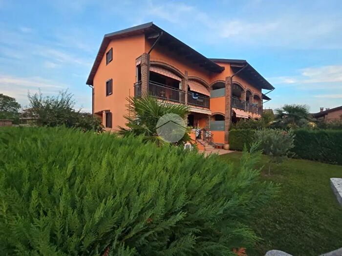 Appartamento con 5 locali in vendita in Via Piere Octave Fasani, San Benigno Canavese